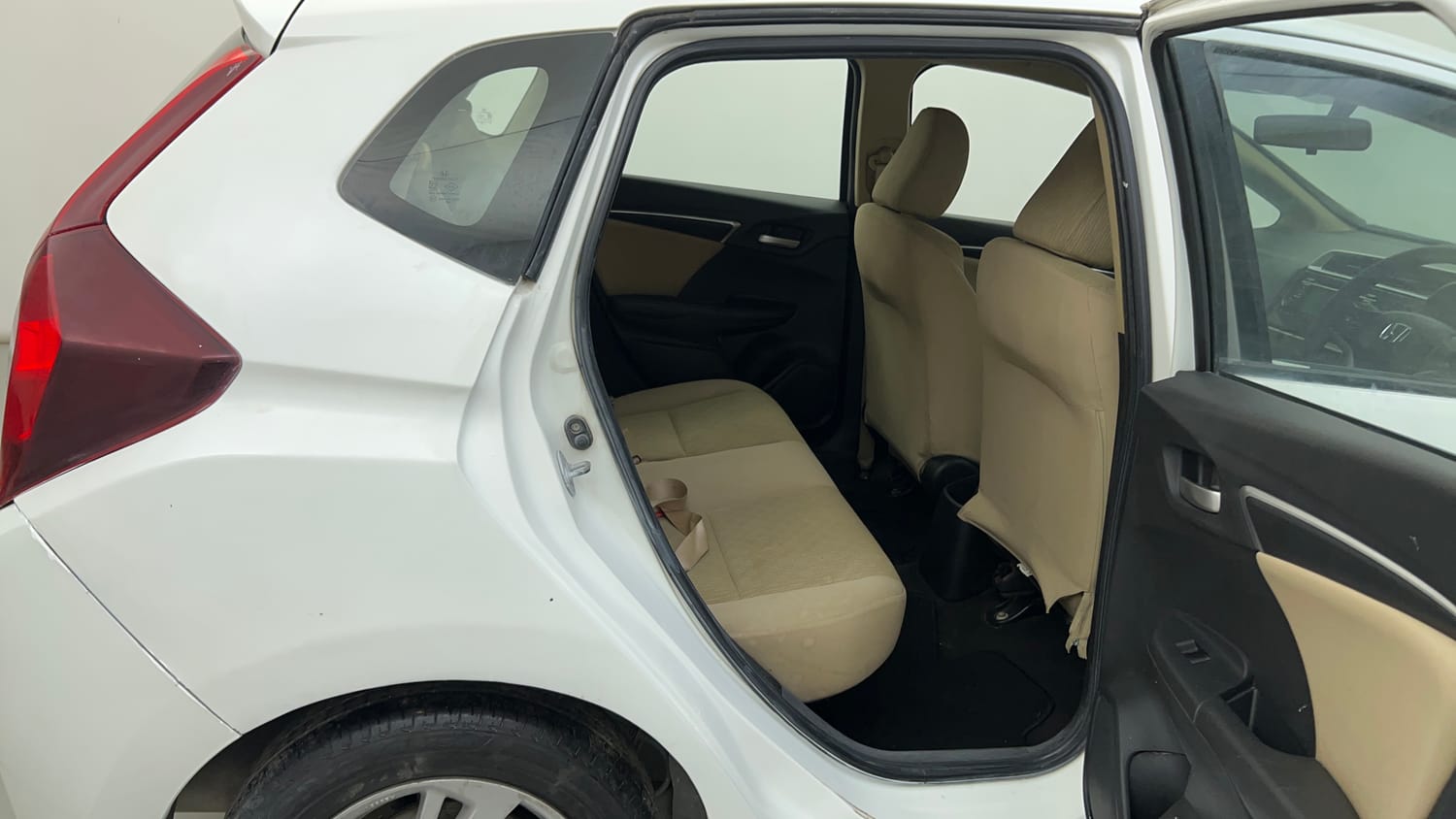 Used 2016 Honda Jazz V Petrol Petrol Manual interior RIGHT SIDE REAR DOOR CABIN VIEW