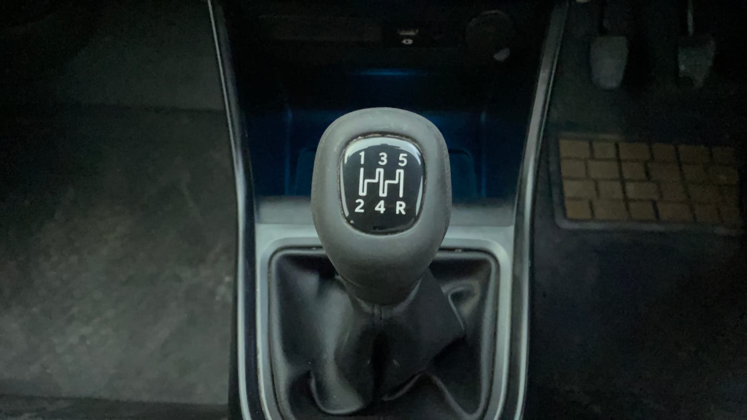 Used 2021 Tata Altroz XM Plus Petrol Petrol Manual interior GEAR  KNOB VIEW