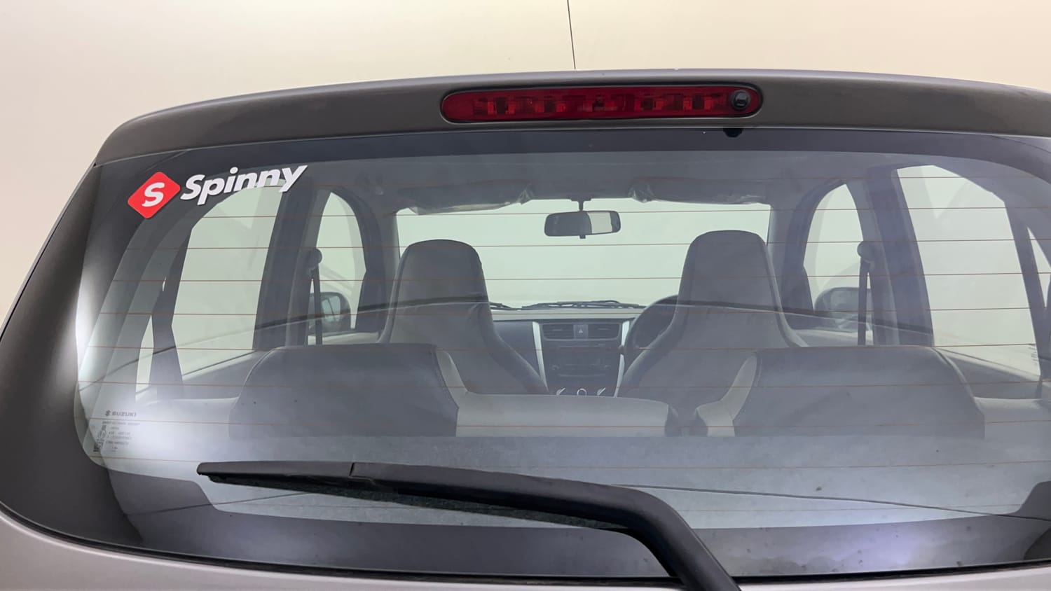 Used 2017 Maruti Suzuki Celerio ZXi Petrol Manual top_features Rear wiper