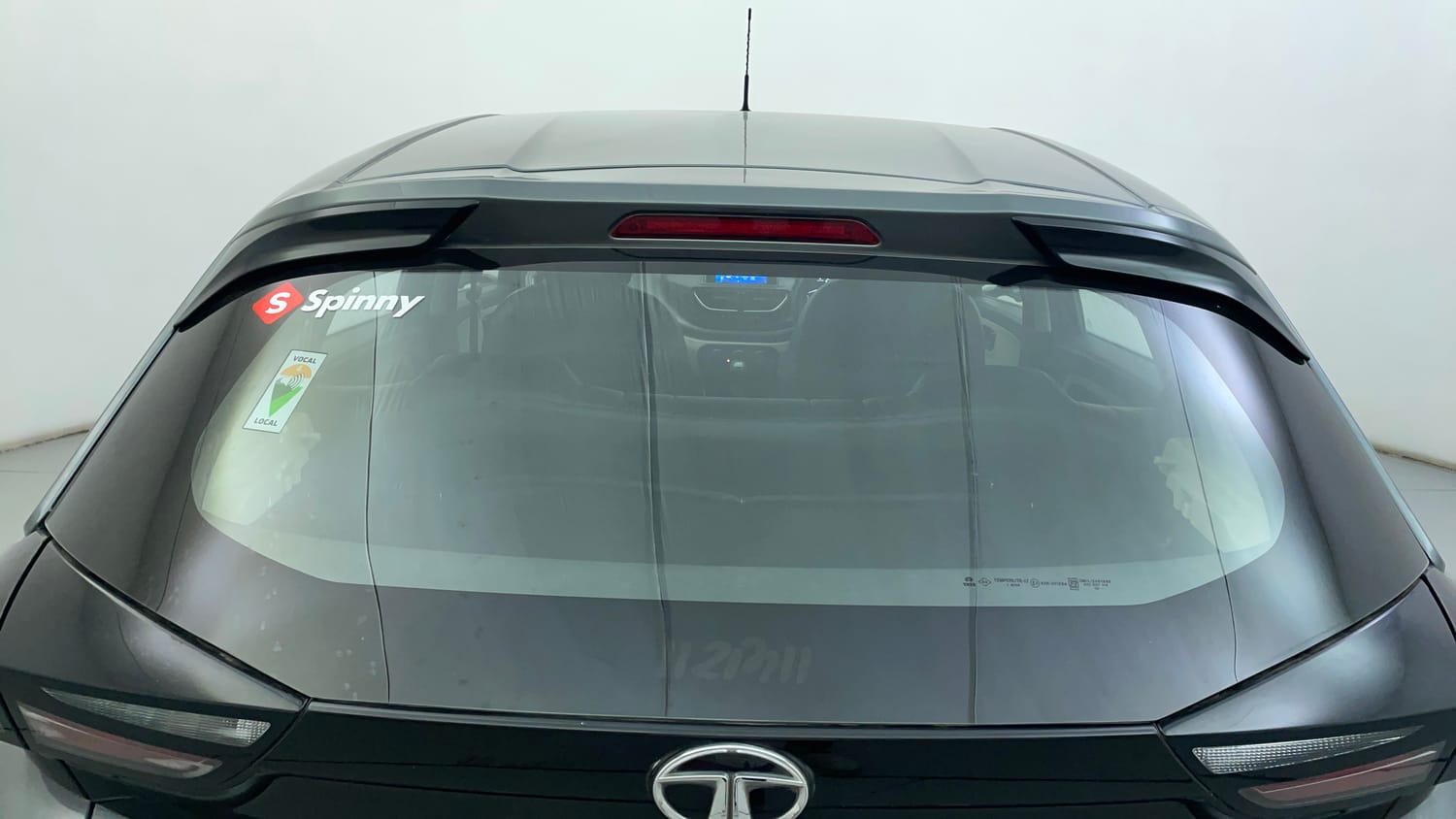 Used 2021 Tata Altroz XM Plus Petrol Petrol Manual exterior BACK WINDSHIELD VIEW