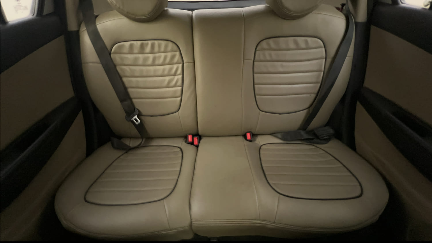 Used 2014 Hyundai i20 Sportz 1.2 Petrol Manual interior REAR SEAT CONDITION VIEW