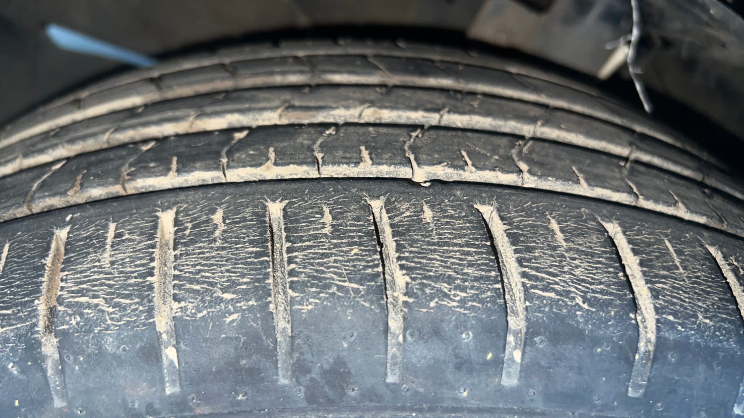 Used 2021 Maruti Suzuki Baleno Zeta Petrol Manual tyres LEFT FRONT TYRE TREAD VIEW