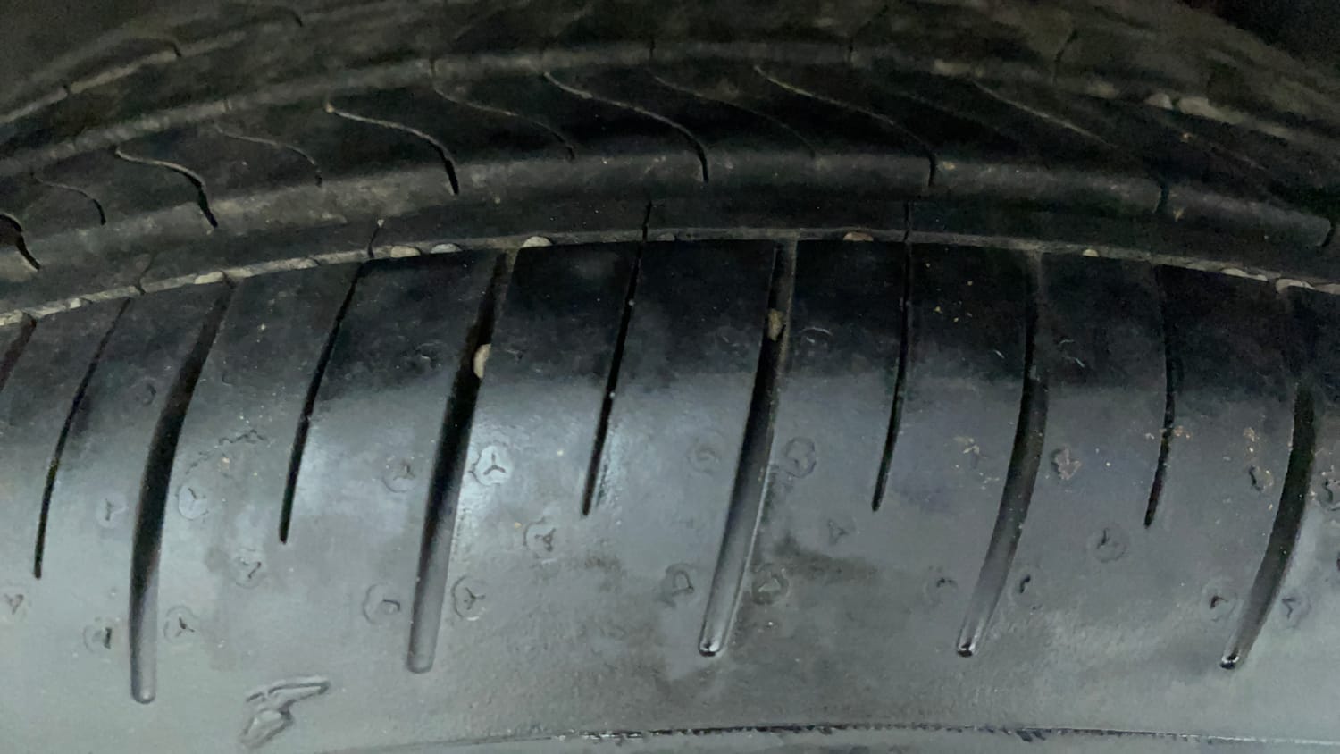 Used 2021 Tata Altroz XM Plus Petrol Petrol Manual tyres RIGHT REAR TYRE TREAD VIEW