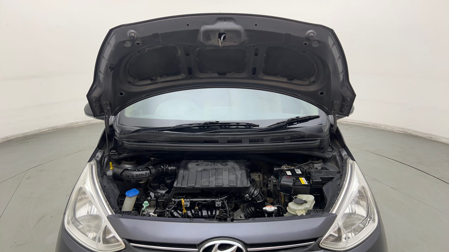 Used 2016 Hyundai Grand i10 Asta AT 1.2 Kappa VTVT (O) Petrol Automatic engine ENGINE & BONNET OPEN FRONT VIEW