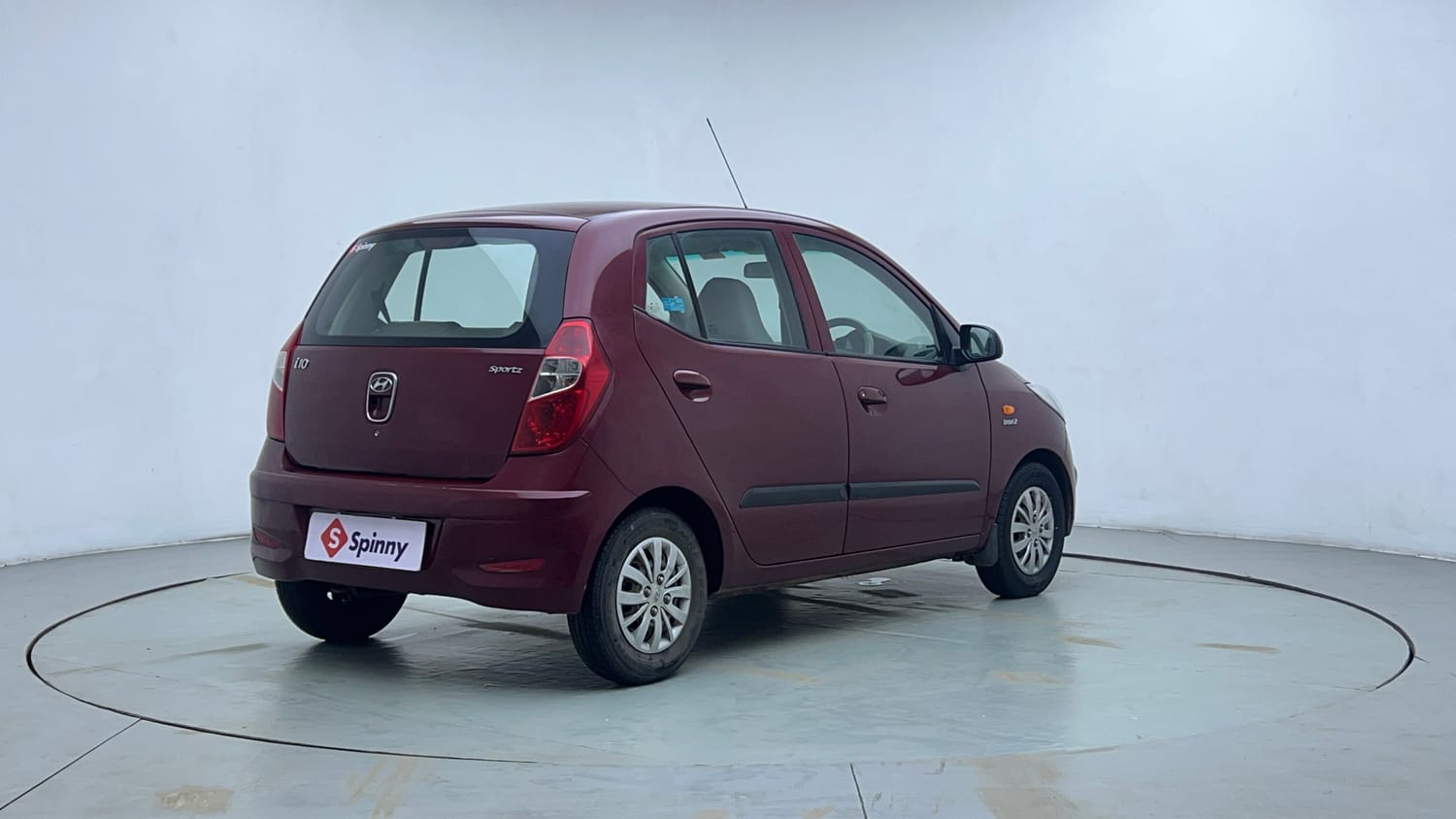 Used 2015 Hyundai i10 Sportz 1.1 iRDE2 Petrol Manual exterior RIGHT REAR CORNER VIEW