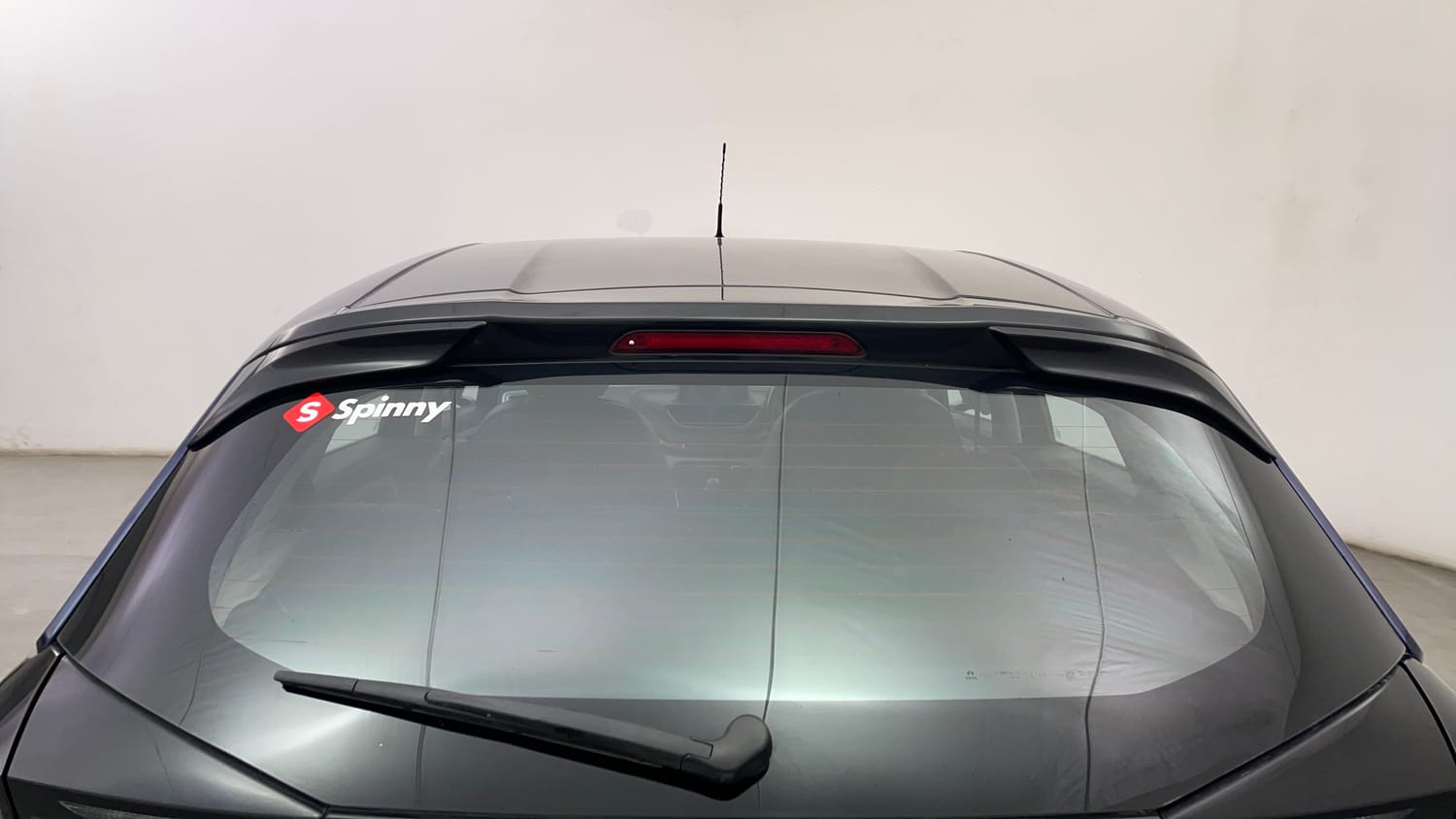 Used 2023 Tata Altroz XZ Plus Petrol Petrol Manual exterior BACK WINDSHIELD VIEW