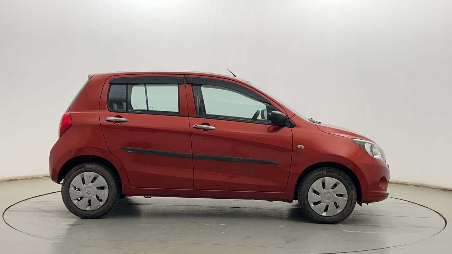 Used 2015 Maruti Suzuki Celerio VXi AMT Petrol Automatic exterior RIGHT SIDE VIEW