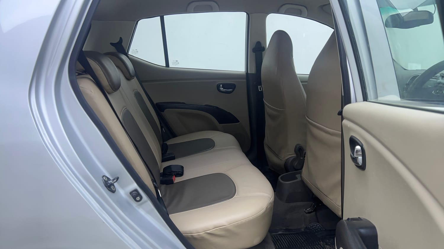 Used 2012 Hyundai i10 Sportz 1.2 AT Kappa2 Petrol Automatic interior RIGHT SIDE REAR DOOR CABIN VIEW