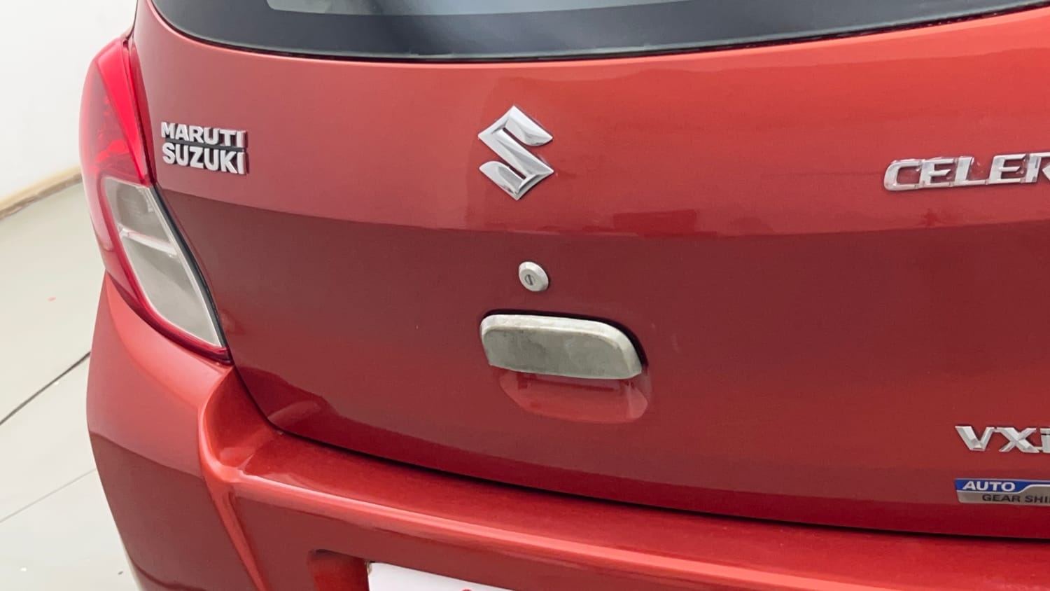 Used 2015 Maruti Suzuki Celerio VXi AMT Petrol Automatic dents MINOR DENT