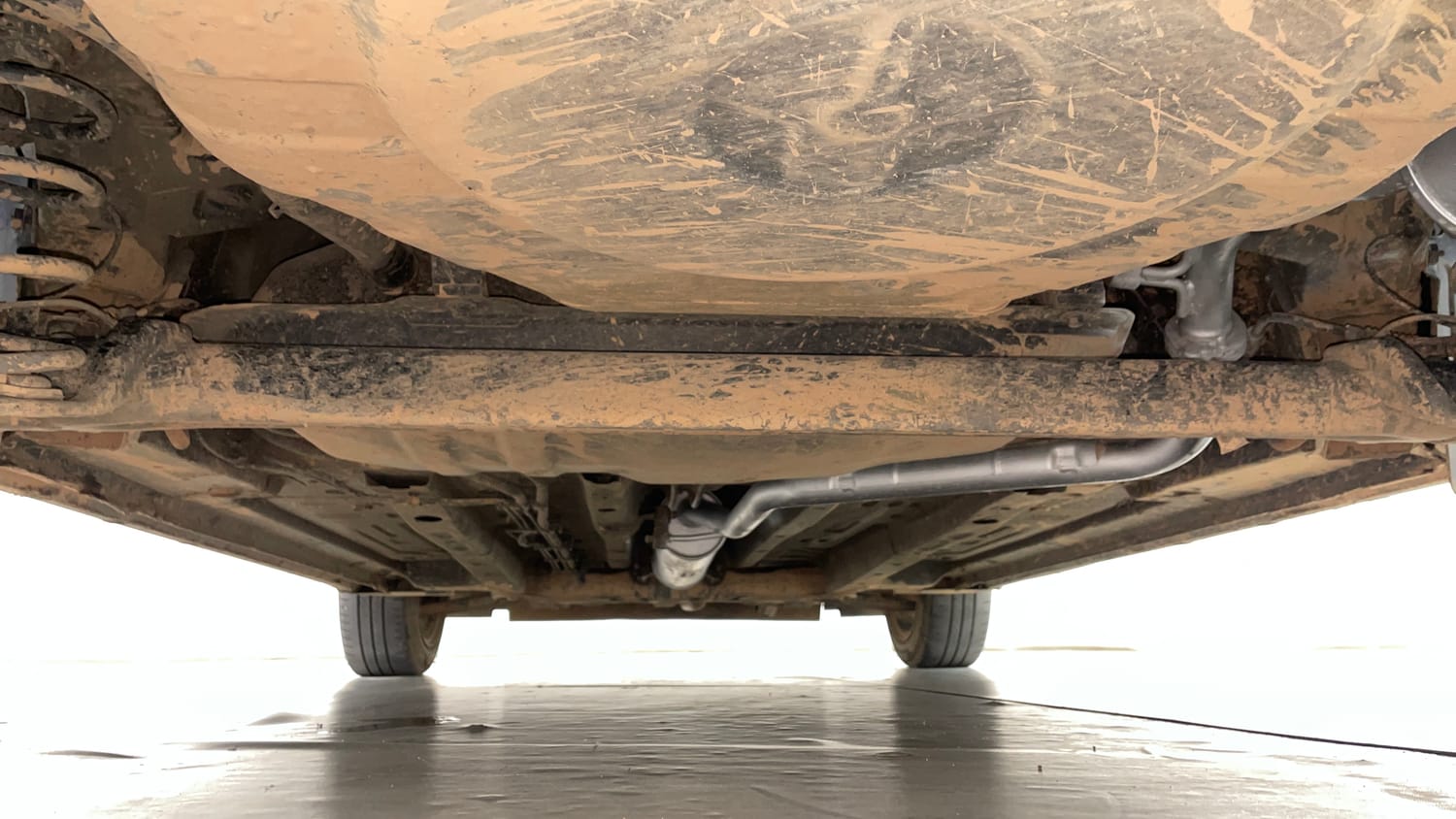 Used 2023 Tata Altroz XZ Plus Petrol Petrol Manual extra REAR UNDERBODY VIEW (TAKEN FROM REAR)