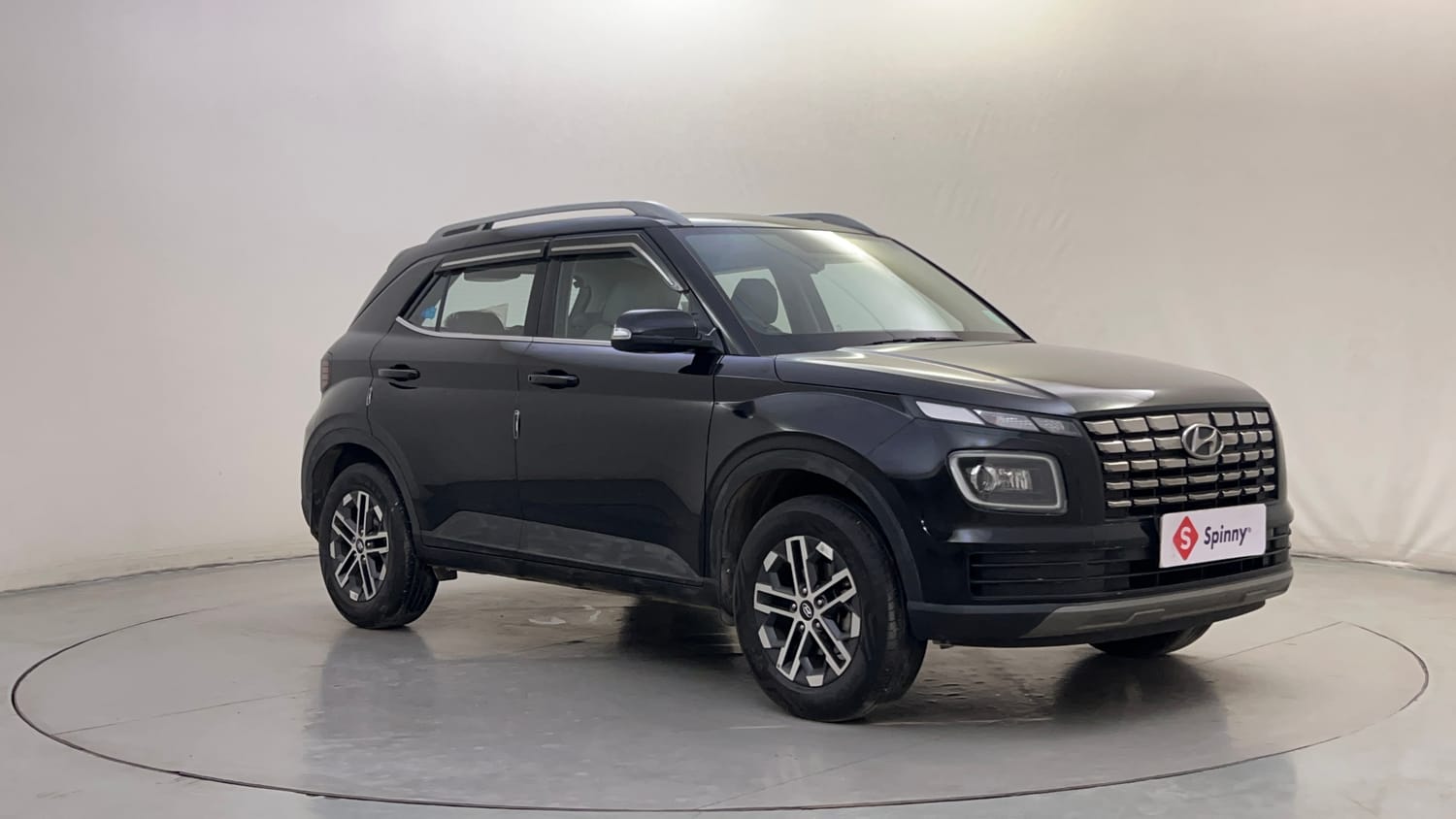 Used 2022 Hyundai Venue SX 1.2 Petrol Petrol Manual exterior RIGHT FRONT CORNER VIEW