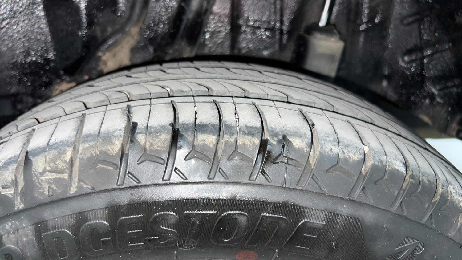 Used 2015 Honda Amaze 1.2 S i-VTEC Petrol Manual tyres LEFT REAR TYRE TREAD VIEW