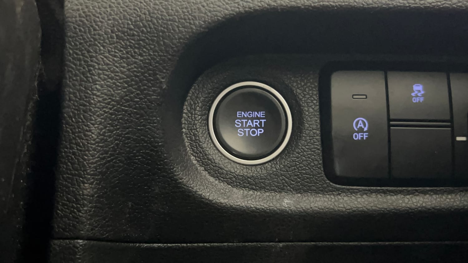 Used 2023 Hyundai Creta SX 1.5 Petrol Petrol Manual top_features Keyless start