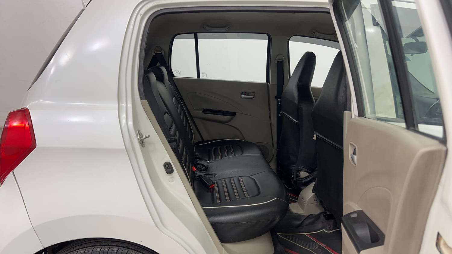 Used 2016 Maruti Suzuki Celerio VXi CNG Cng Manual interior RIGHT SIDE REAR DOOR CABIN VIEW