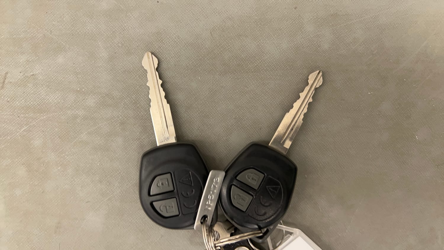 Used 2022 maruti-suzuki Vitara Brezza LXi Petrol Manual extra CAR KEY VIEW