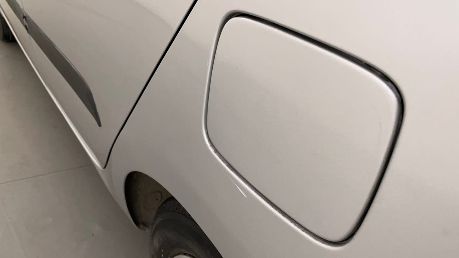 Used 2013 Hyundai i10 Magna 1.2 Kappa2 Petrol Manual dents MINOR DENT