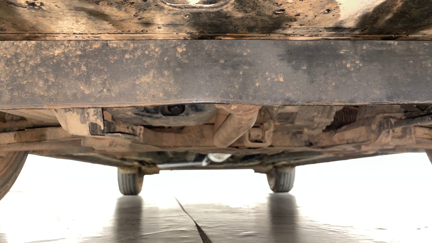 Used 2023 Tata Altroz XZ Plus Petrol Petrol Manual extra FRONT LEFT UNDERBODY VIEW
