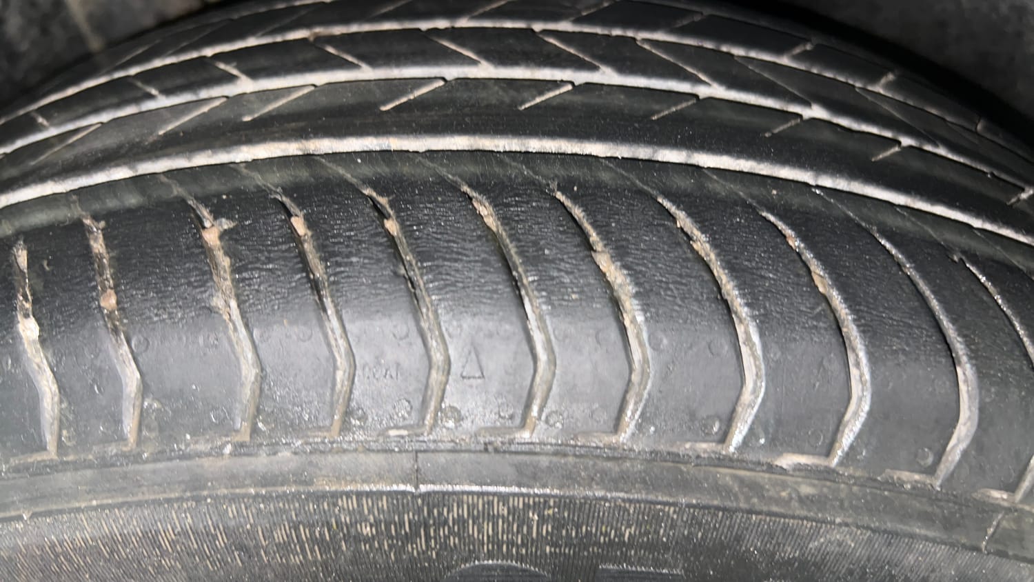 Used 2022 Toyota Urban Cruiser Mid Grade MT Petrol Manual tyres RIGHT REAR TYRE TREAD VIEW