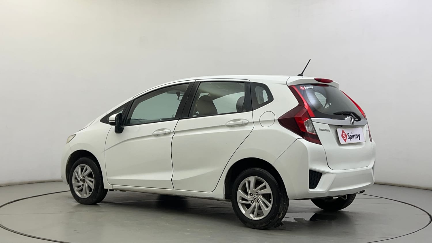 Used 2016 Honda Jazz V Petrol Petrol Manual exterior LEFT REAR CORNER VIEW