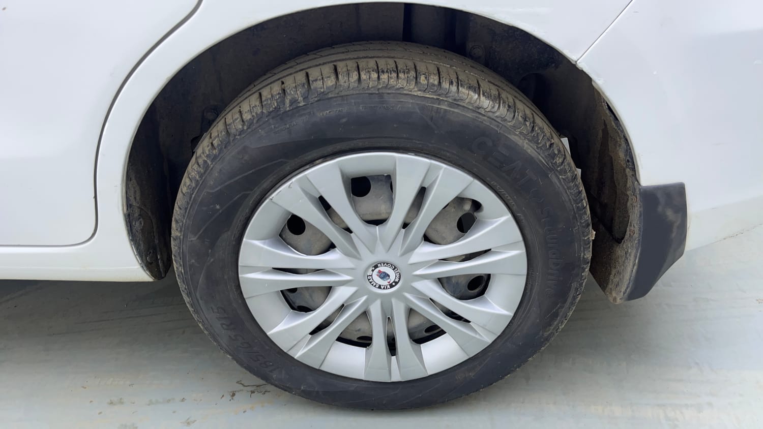 Used 2014 Maruti Suzuki Ertiga Vxi Petrol Manual tyres LEFT REAR TYRE RIM VIEW