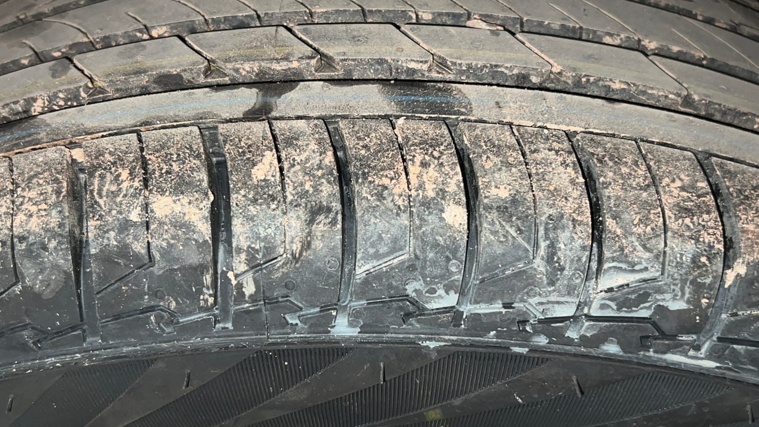 Used 2022 Hyundai Creta SX (O) 1.5 Petrol IVT Petrol Automatic tyres LEFT REAR TYRE TREAD VIEW