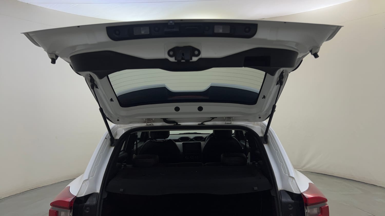 Used 2023 Nissan Magnite XV Petrol Manual interior DICKY DOOR OPEN VIEW