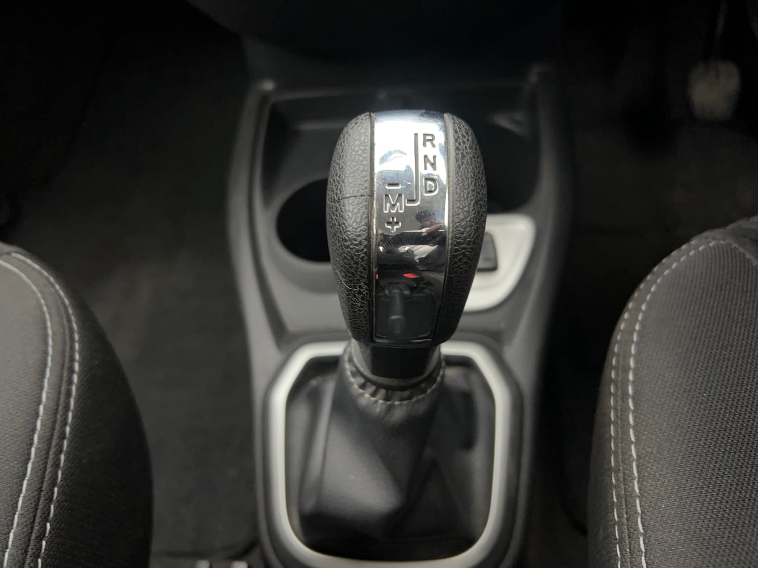 Used 2018 Datsun Redi-GO S 1.0 AMT Petrol Automatic interior GEAR  KNOB VIEW