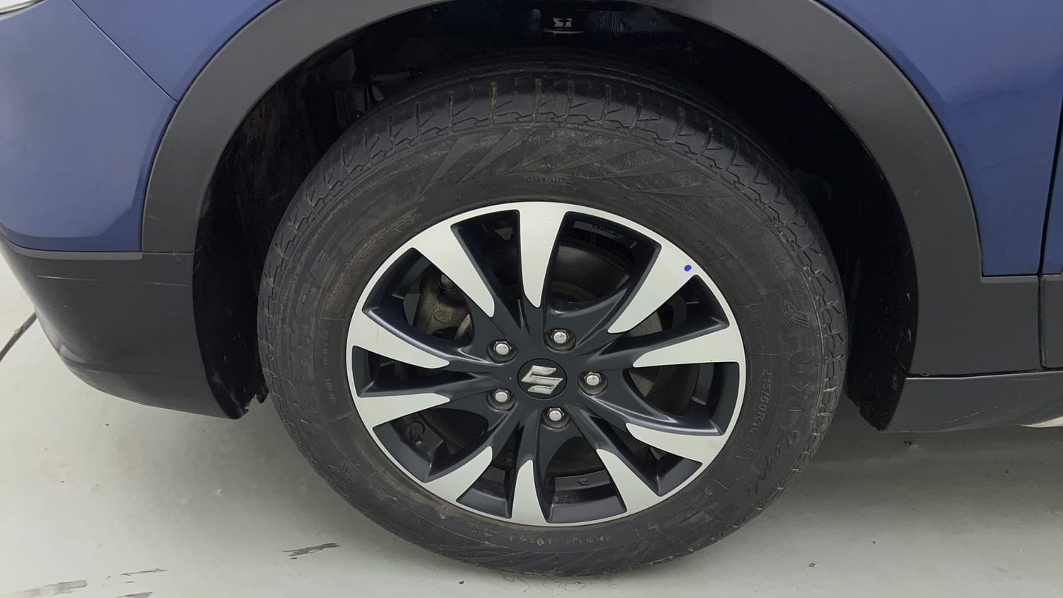 Used 2021 Maruti Suzuki S-Cross Zeta Petrol Manual tyres LEFT FRONT TYRE RIM VIEW