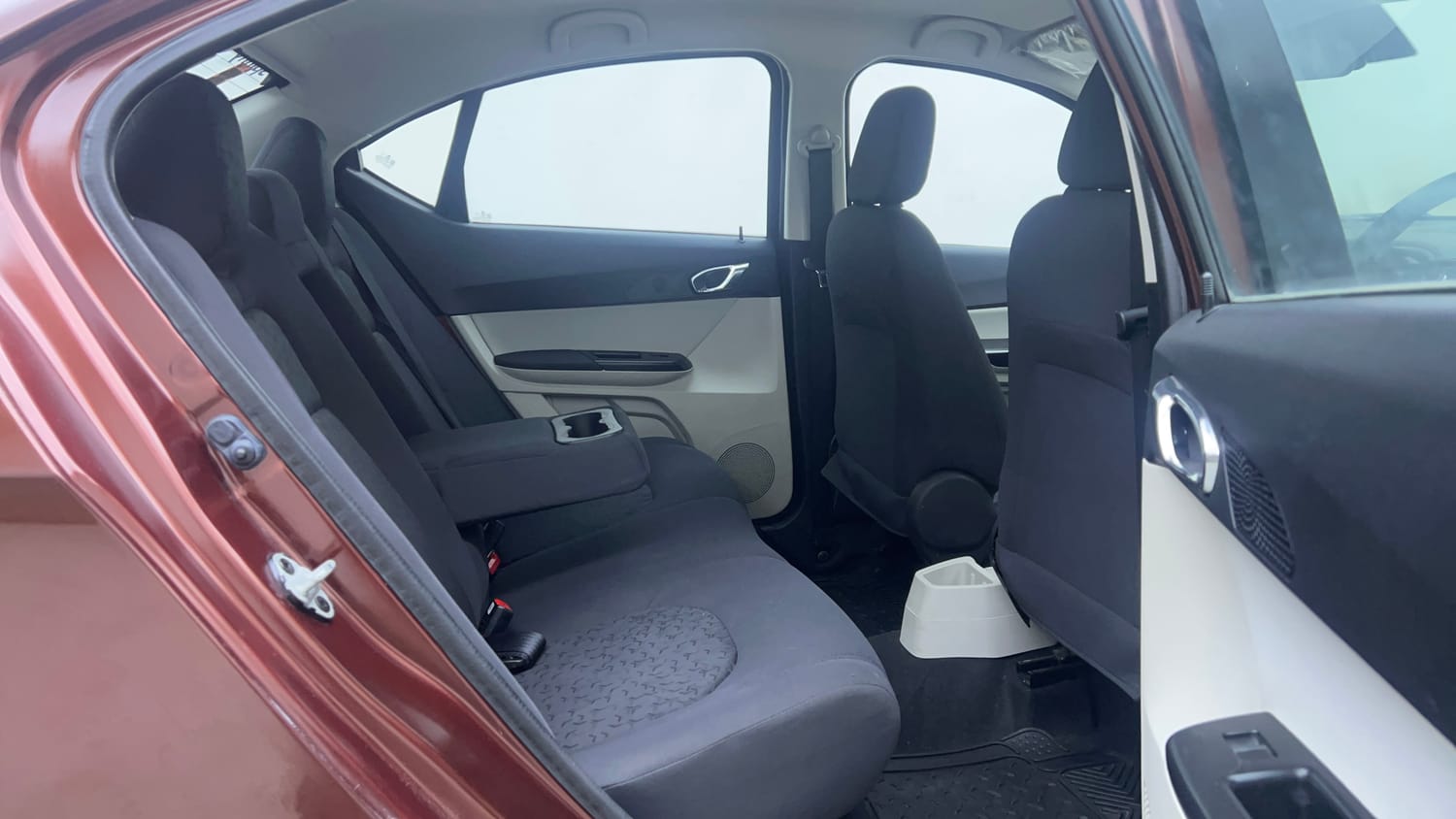 Used 2022 Tata Tigor XZA Plus Dual Tone Petrol Automatic interior RIGHT SIDE REAR DOOR CABIN VIEW