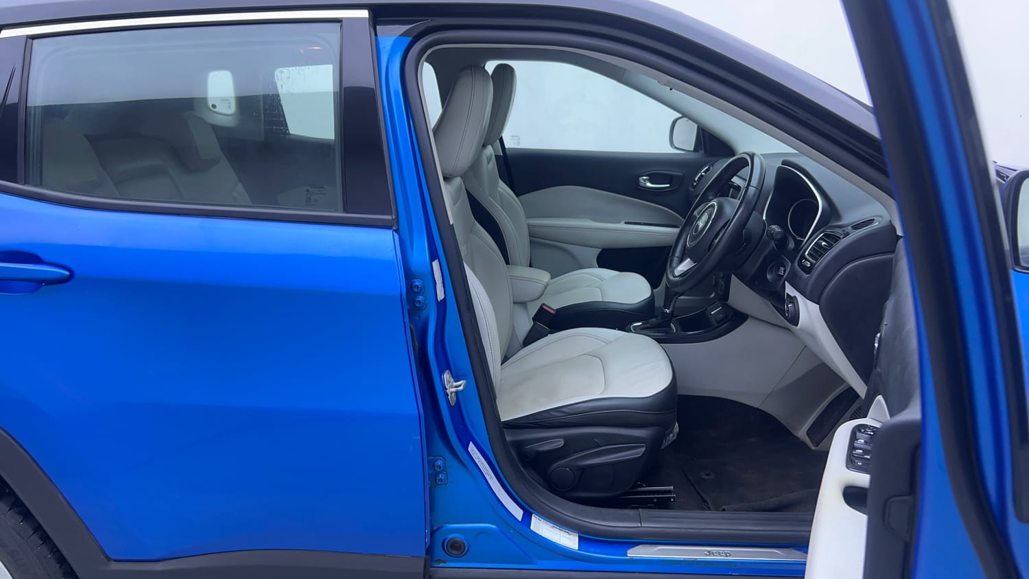 Used 2018 Jeep Compass Limited 1.4 Petrol AT Petrol Automatic interior RIGHT SIDE FRONT DOOR CABIN VIEW