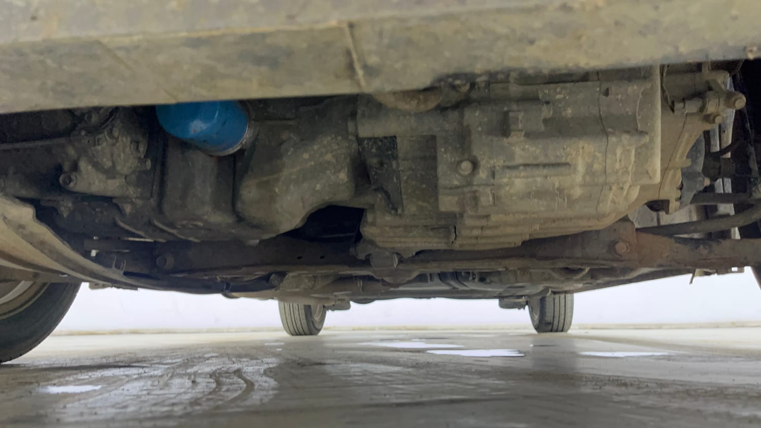 Used 2011 Honda City 1.5 V AT Petrol Automatic extra FRONT LEFT UNDERBODY VIEW