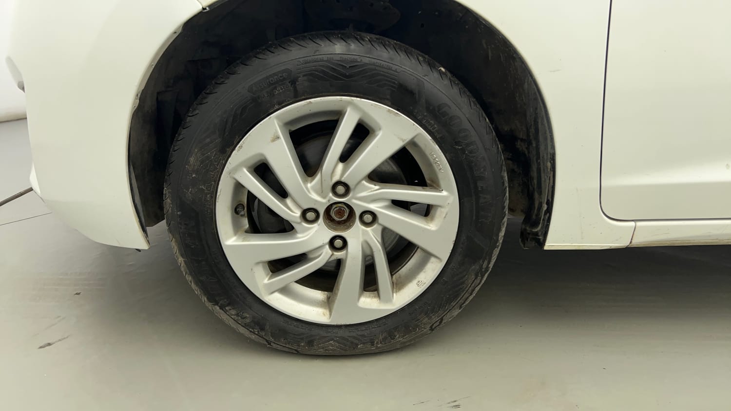 Used 2016 Honda Jazz V Petrol Petrol Manual tyres LEFT FRONT TYRE RIM VIEW