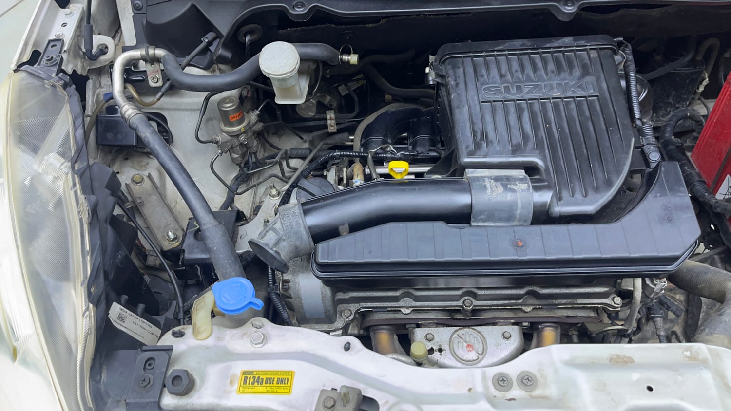 Used 2014 Maruti Suzuki Ertiga Vxi Petrol Manual engine ENGINE RIGHT SIDE VIEW