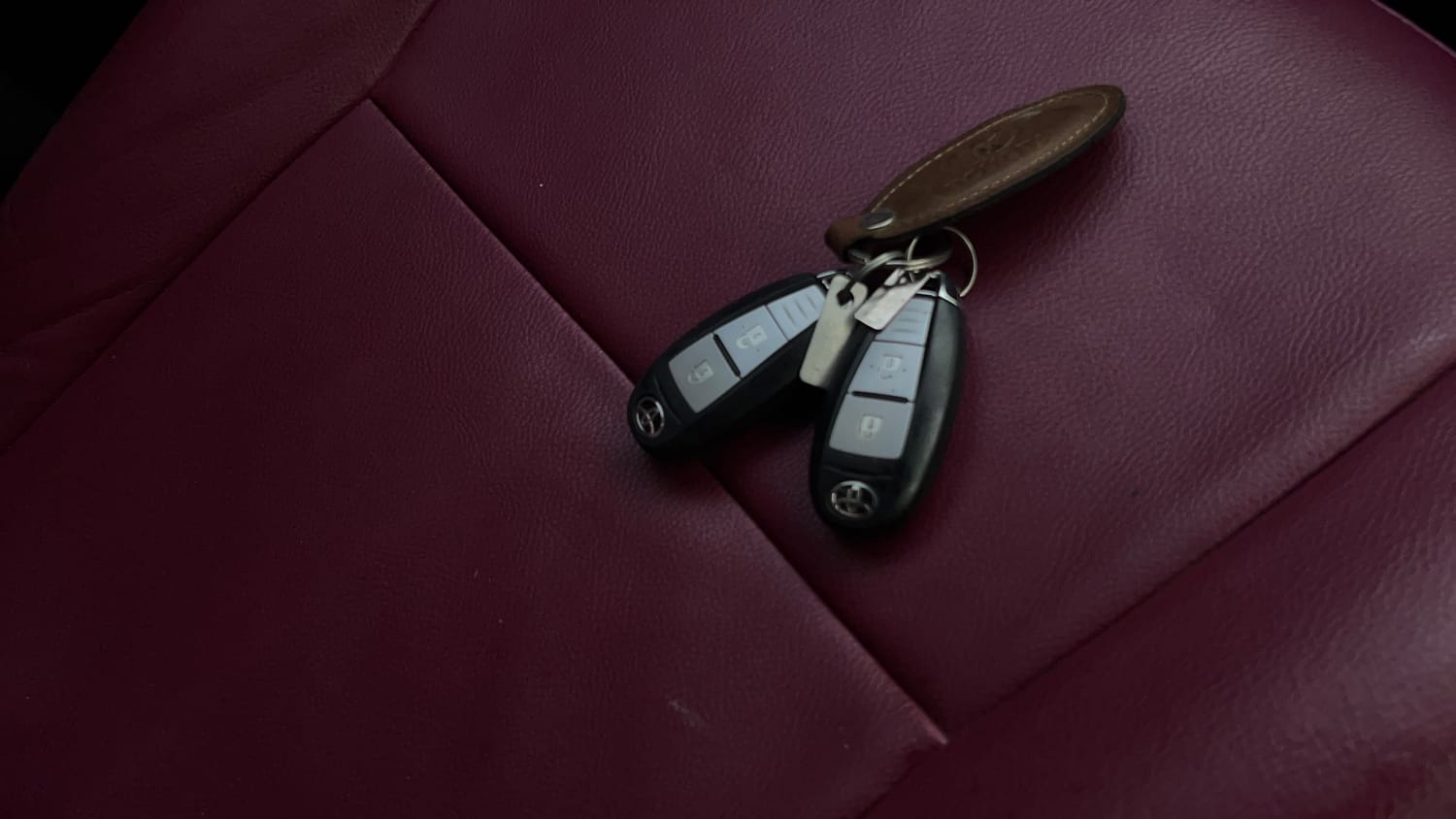Used 2022 Toyota Urban Cruiser Mid Grade MT Petrol Manual extra CAR KEY VIEW
