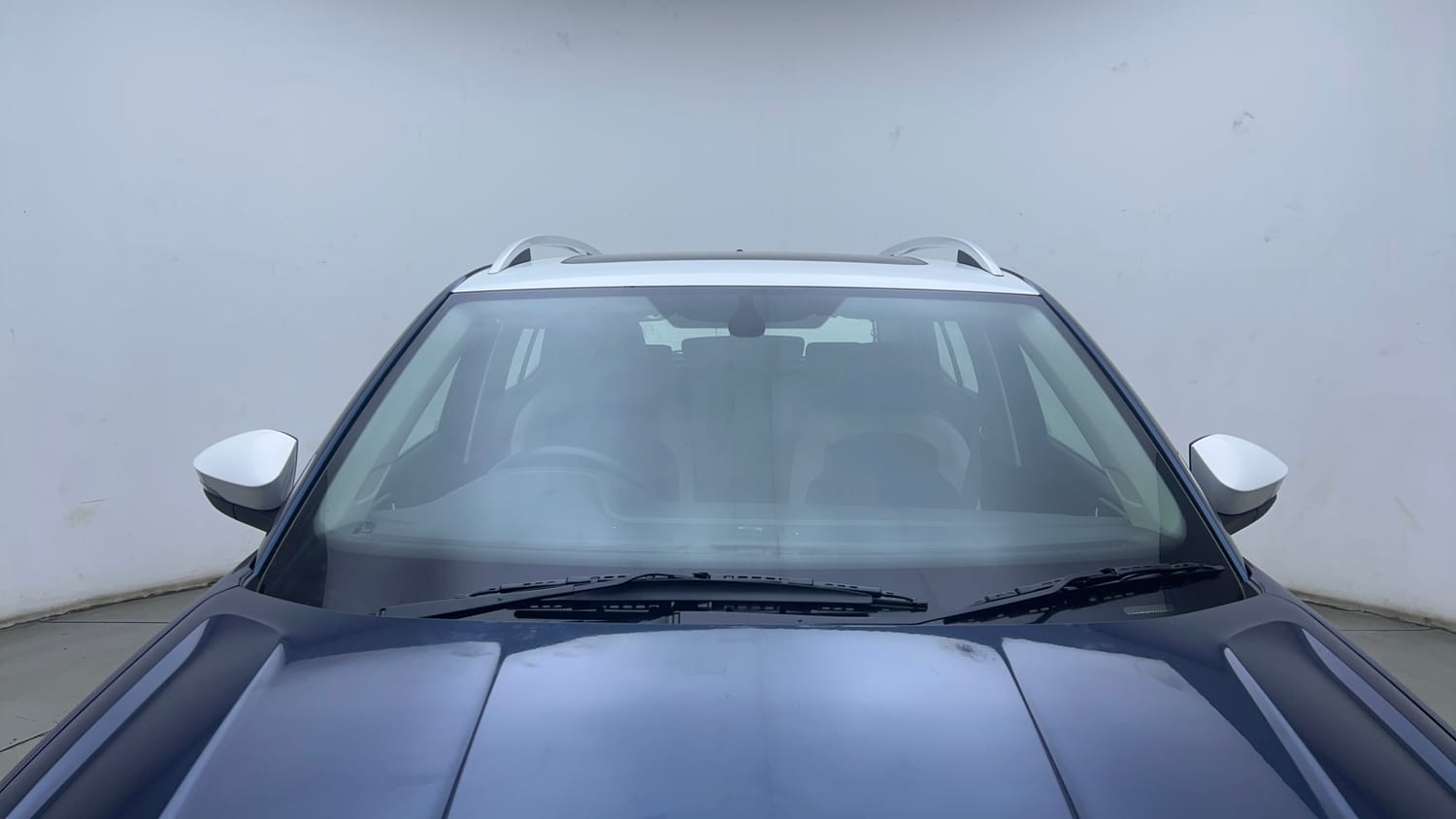 Used 2025 Volkswagen Taigun Topline 1.0 TSI AT Petrol Automatic exterior FRONT WINDSHIELD VIEW