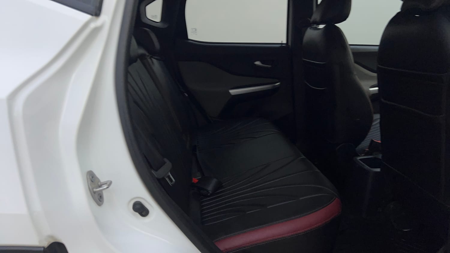 Used 2023 Nissan Magnite XV Petrol Manual interior RIGHT SIDE REAR DOOR CABIN VIEW