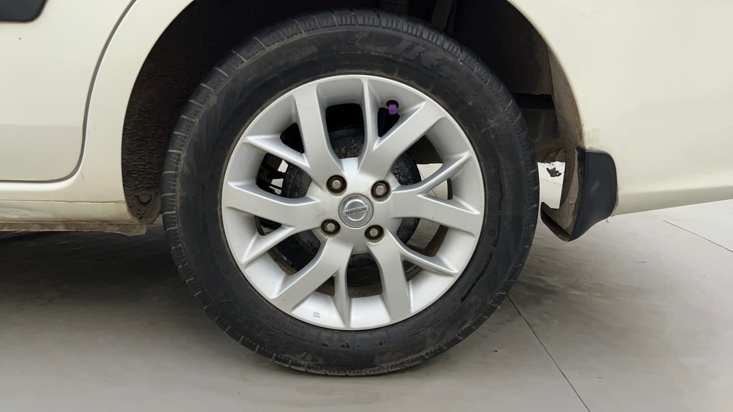 Used 2018 Nissan Sunny XV CVT Petrol Automatic tyres LEFT REAR TYRE RIM VIEW