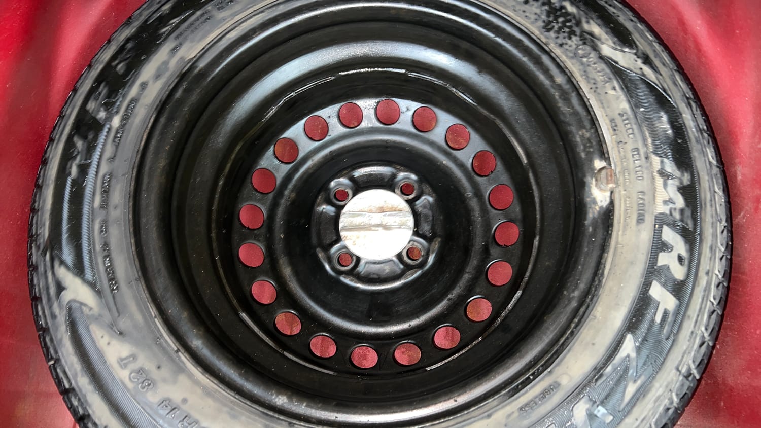 Used 2015 Honda Amaze 1.2 S i-VTEC Petrol Manual tyres SPARE TYRE VIEW