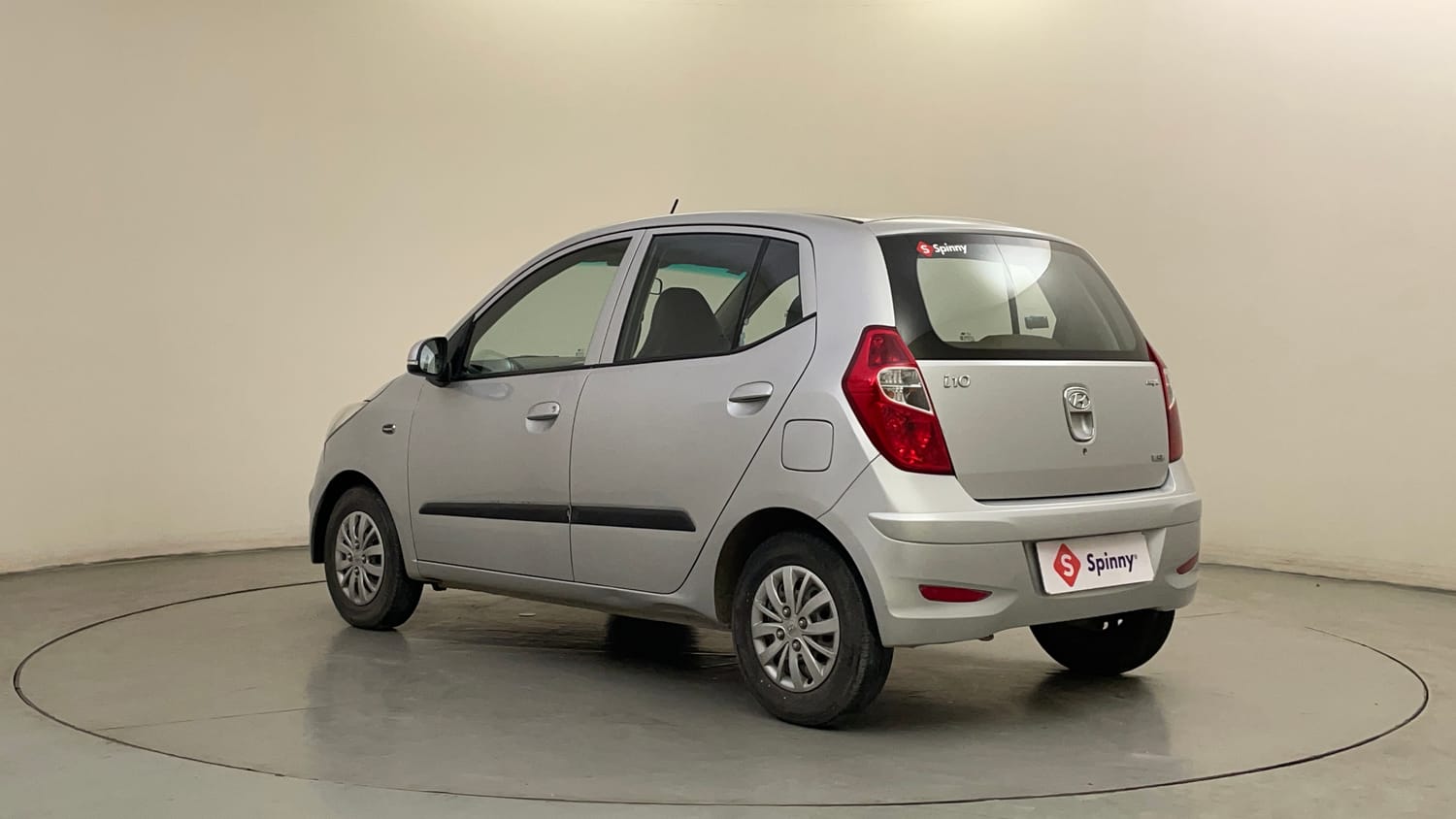 Used 2013 Hyundai i10 Magna 1.2 Kappa2 Petrol Manual exterior LEFT REAR CORNER VIEW