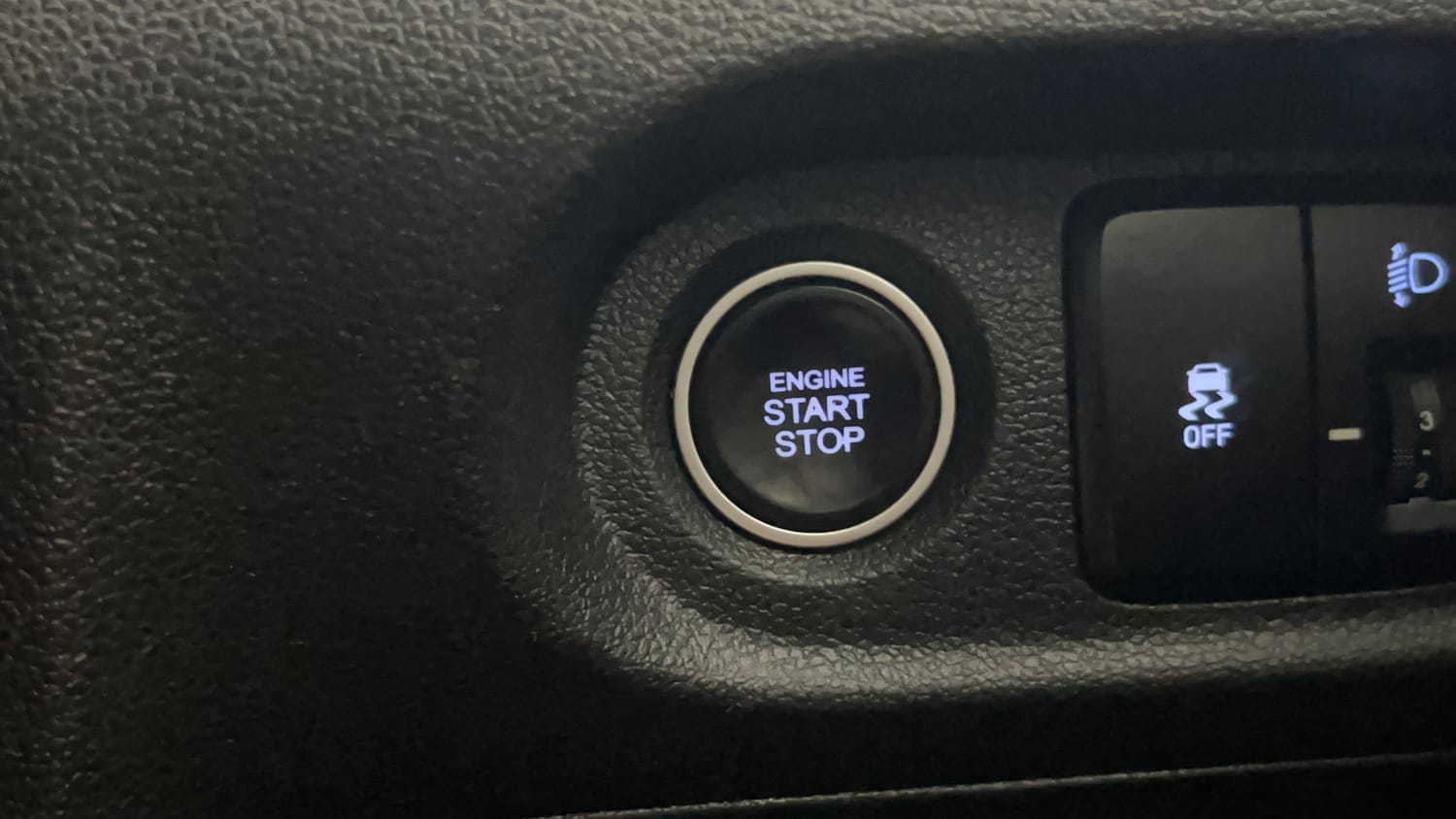 Used 2022 Hyundai Creta SX (O) 1.5 Petrol IVT Petrol Automatic top_features Keyless start