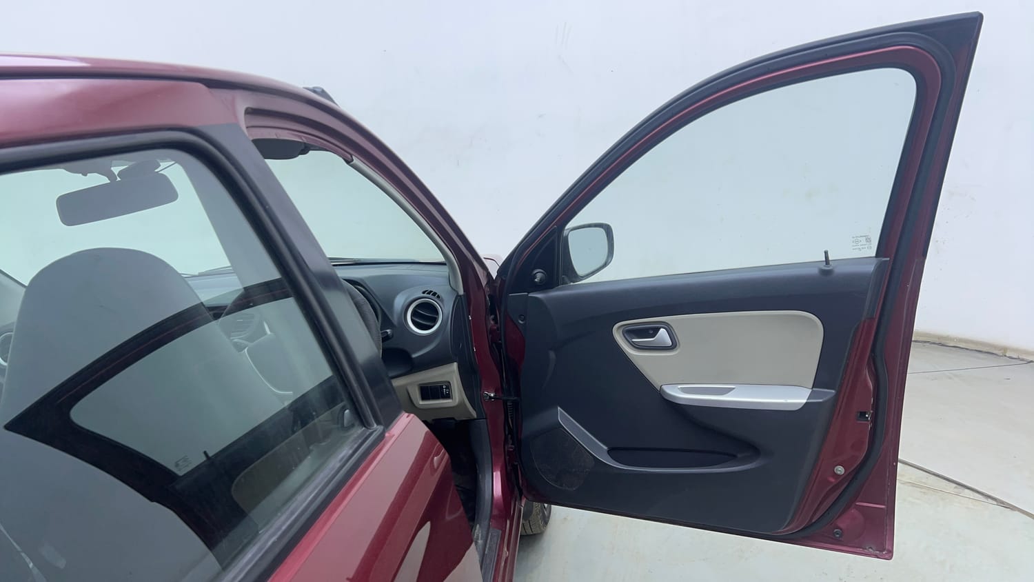 Used 2015 Maruti Suzuki Alto K10 VXi Petrol Manual interior RIGHT FRONT DOOR OPEN VIEW