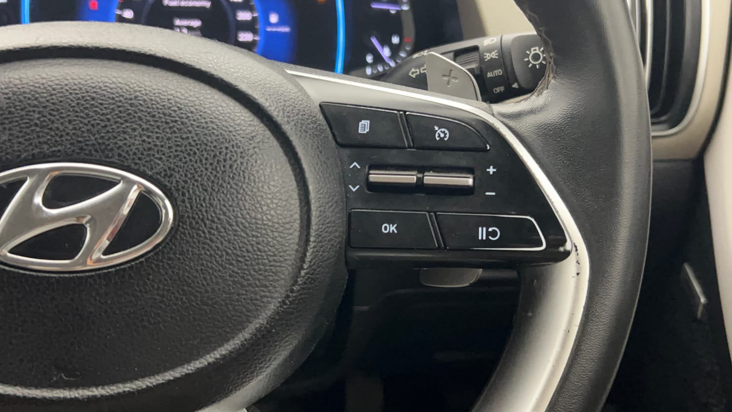 Used 2022 Hyundai Creta SX (O) 1.5 Petrol IVT Petrol Automatic top_features Cruise control