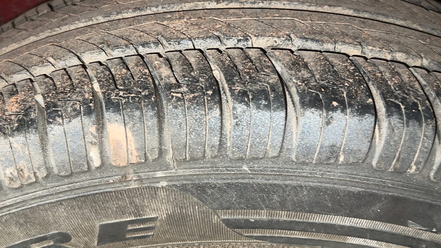 Used 2015 Maruti Suzuki Celerio VXi AMT Petrol Automatic tyres LEFT REAR TYRE TREAD VIEW