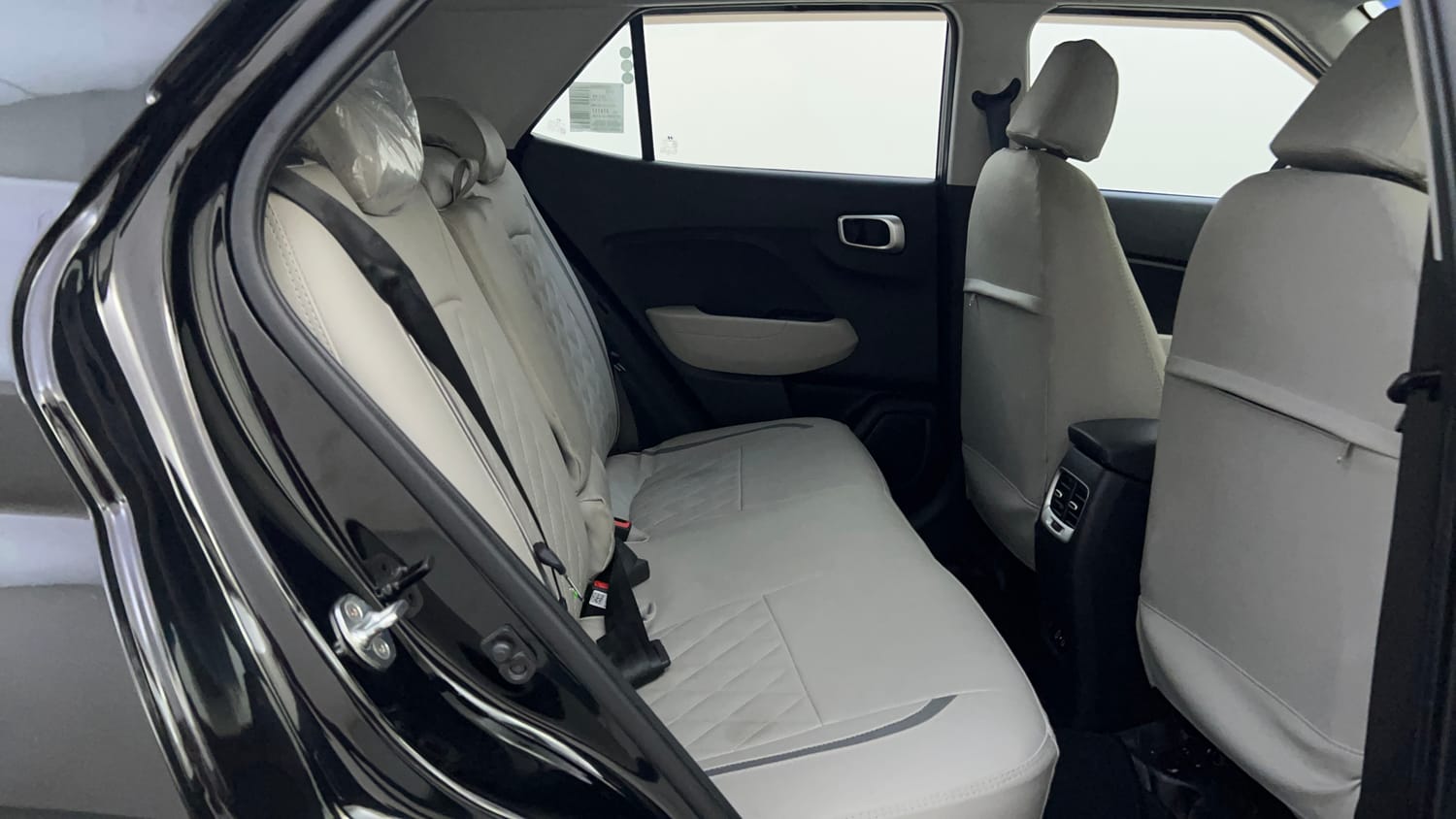 Used 2022 Hyundai Venue SX 1.2 Petrol Petrol Manual interior RIGHT SIDE REAR DOOR CABIN VIEW