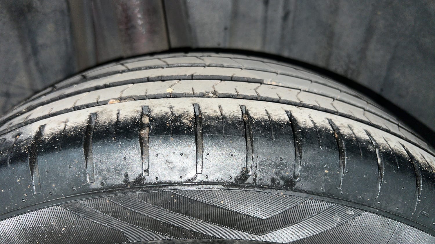 Used 2022 Toyota Glanza V Petrol Manual tyres RIGHT REAR TYRE TREAD VIEW
