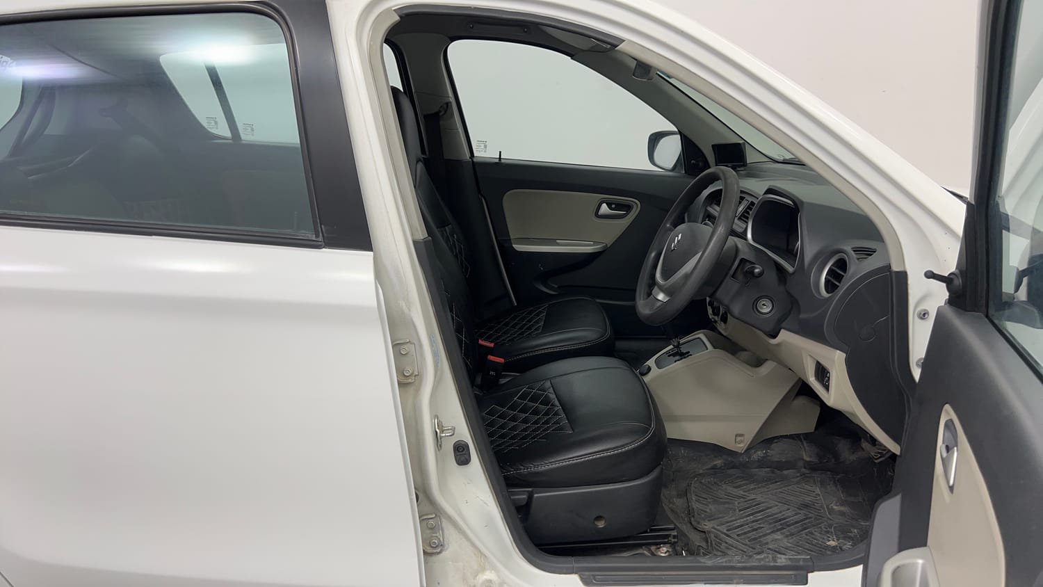 Used 2016 Maruti Suzuki Alto K10 VXi AMT Petrol Automatic interior RIGHT SIDE FRONT DOOR CABIN VIEW
