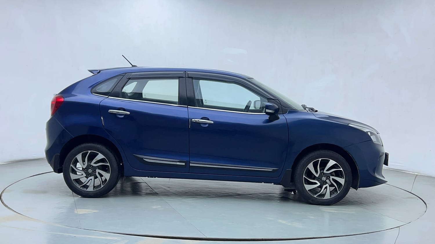 Used 2021 Maruti Suzuki Baleno Zeta Petrol Manual exterior RIGHT SIDE VIEW