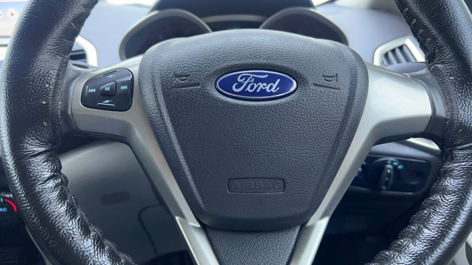 Used 2017 Ford EcoSport Titanium 1.5L Ti-VCT Petrol Manual top_features Airbags