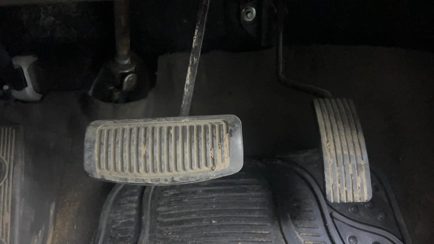 Used 2012 Hyundai i10 Sportz 1.2 AT Kappa2 Petrol Automatic interior PEDALS VIEW