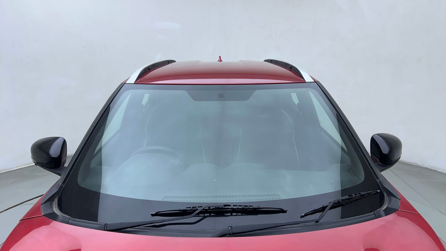 Used 2023 Nissan Magnite XV Premium Turbo Petrol Manual exterior FRONT WINDSHIELD VIEW